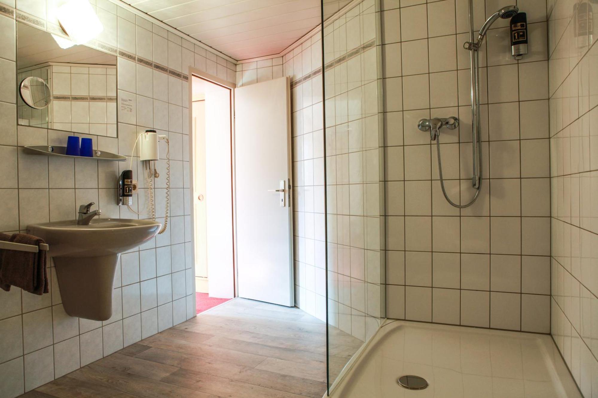 Hotel Reinhold Gummersbach Ngoại thất bức ảnh
